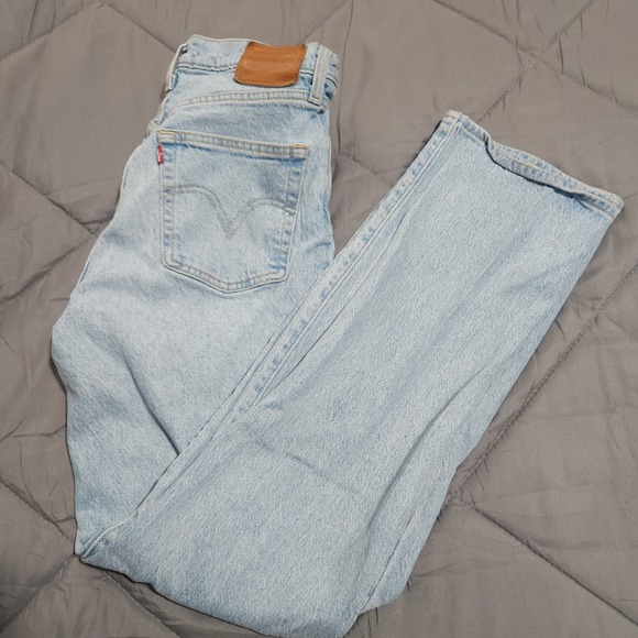 Levi's Denim - Levis Premium Ribcage Straight Jeans Light Wash High Rise Button Fly Size 27